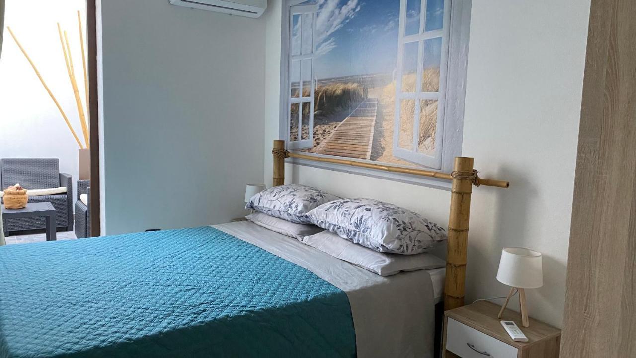 Apartament Stefania Porto Pino Zewnętrze zdjęcie
