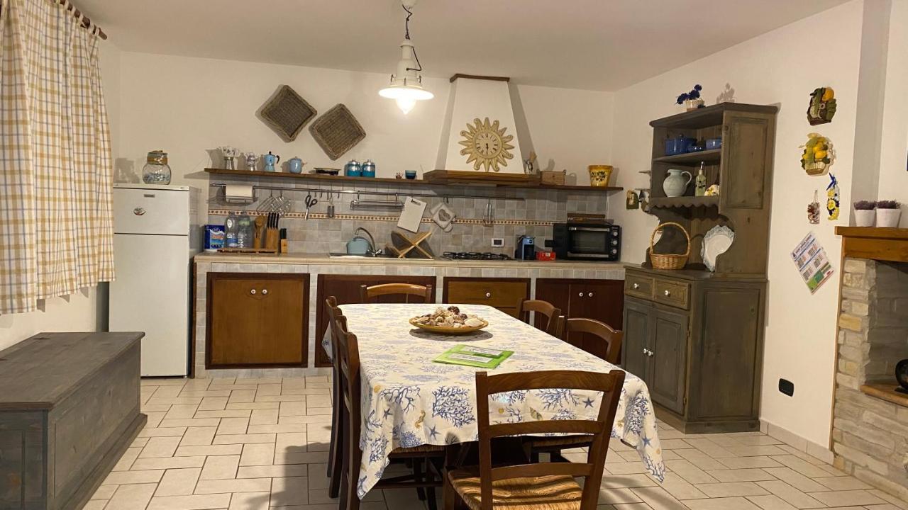 Apartament Stefania Porto Pino Zewnętrze zdjęcie