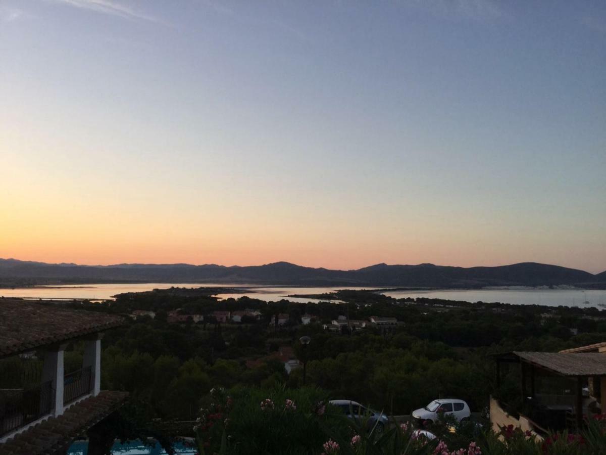 Apartament Stefania Porto Pino Zewnętrze zdjęcie